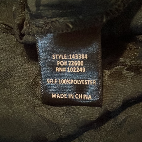 Long Sleeve with elastic wrists. Hunter Green Top Great for Christmas Parties - Picture 6 of 6